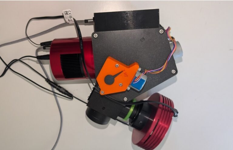 UVEX4j + guidex4 Face arriere. En orange, réducteur de motorisation  réseau.
